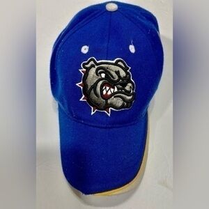 UNKNOWN SOURCE IN GREAT CONDITION EMBLEM ON HAT BULLDOG